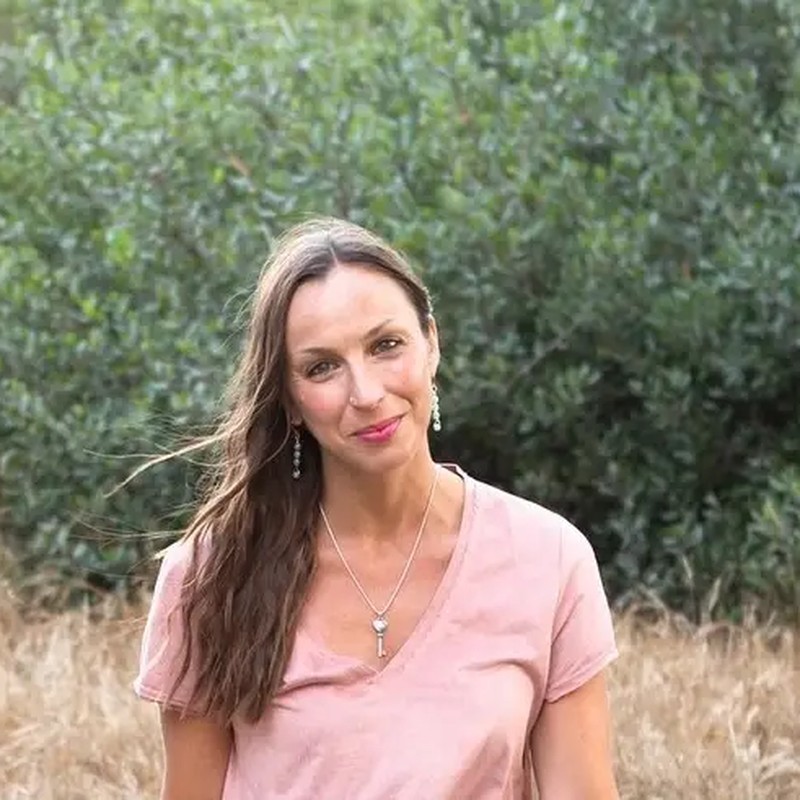 Jacqueline Robertson, LMFT